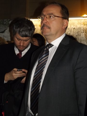 A temesv&aacute;ri forradalom kit&ouml;r&eacute;s&eacute;nek 25. &eacute;vfordul&oacute;j&aacute;n az Erd&eacute;lyi Magyar Nemzeti tan&aacute;cs eml&eacute;khetet szervezett