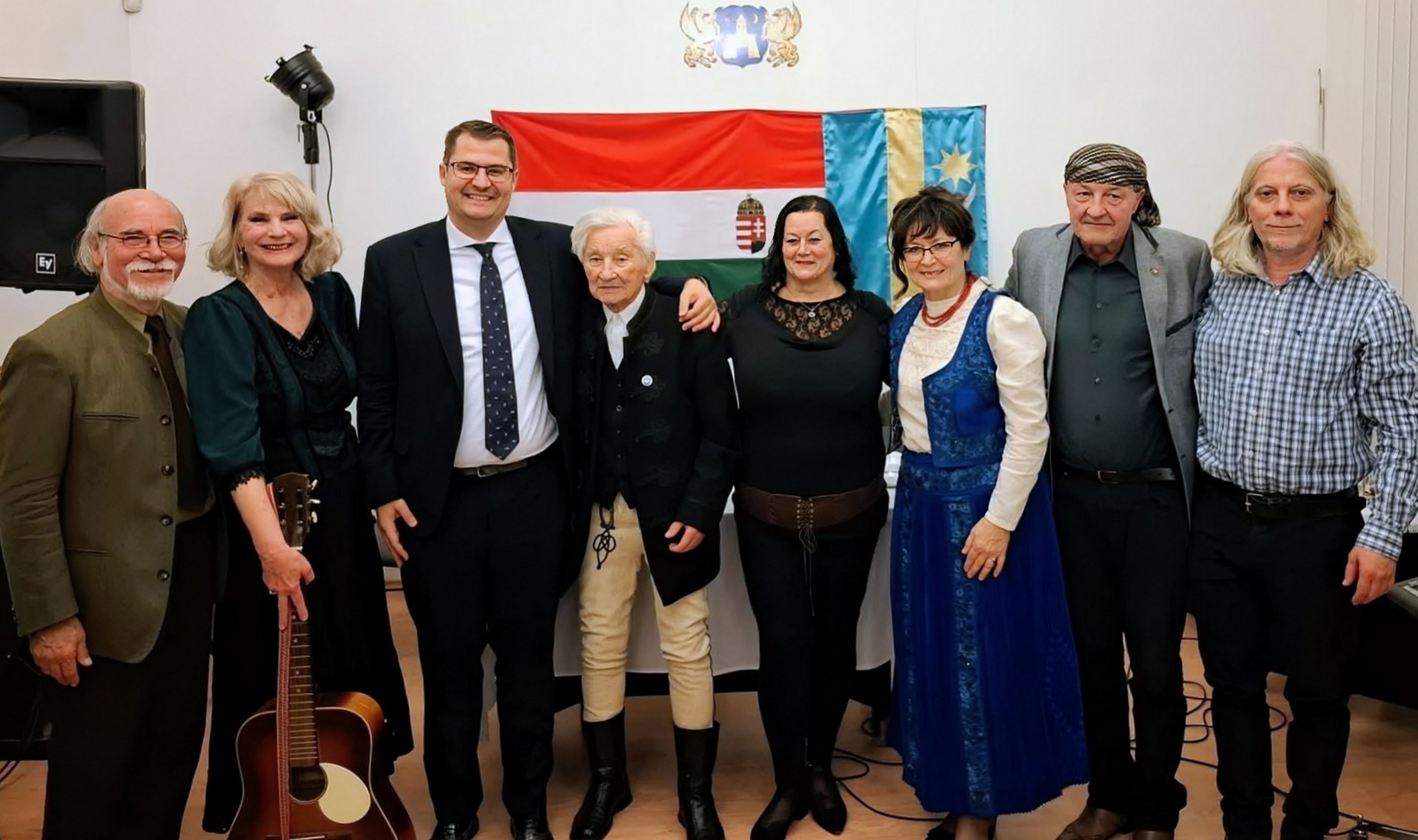 A 100 éves Ambrus András ny. színművészt, legidősebb tagunkat köszöntöttük